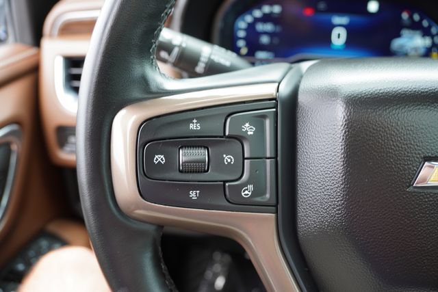 Used 2023 Chevrolet Suburban High Country AWD/4WD image 39