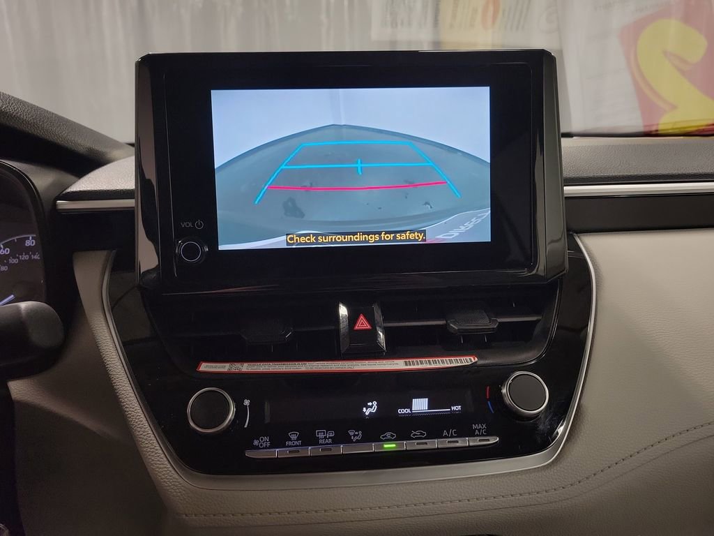 Used 2025 Toyota Corolla Cross L image 18