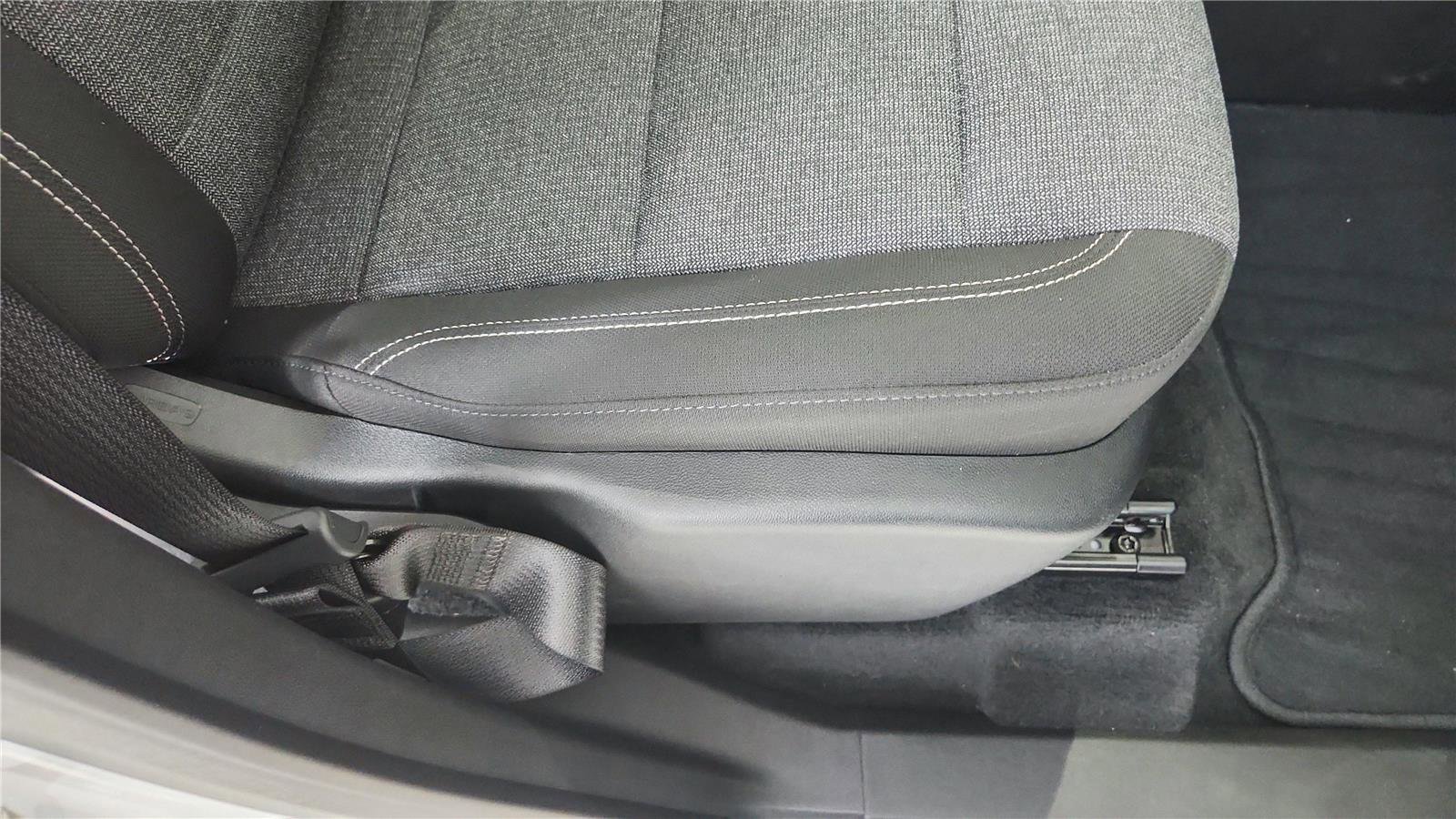 New 2025 GMC Acadia Elevation image 22