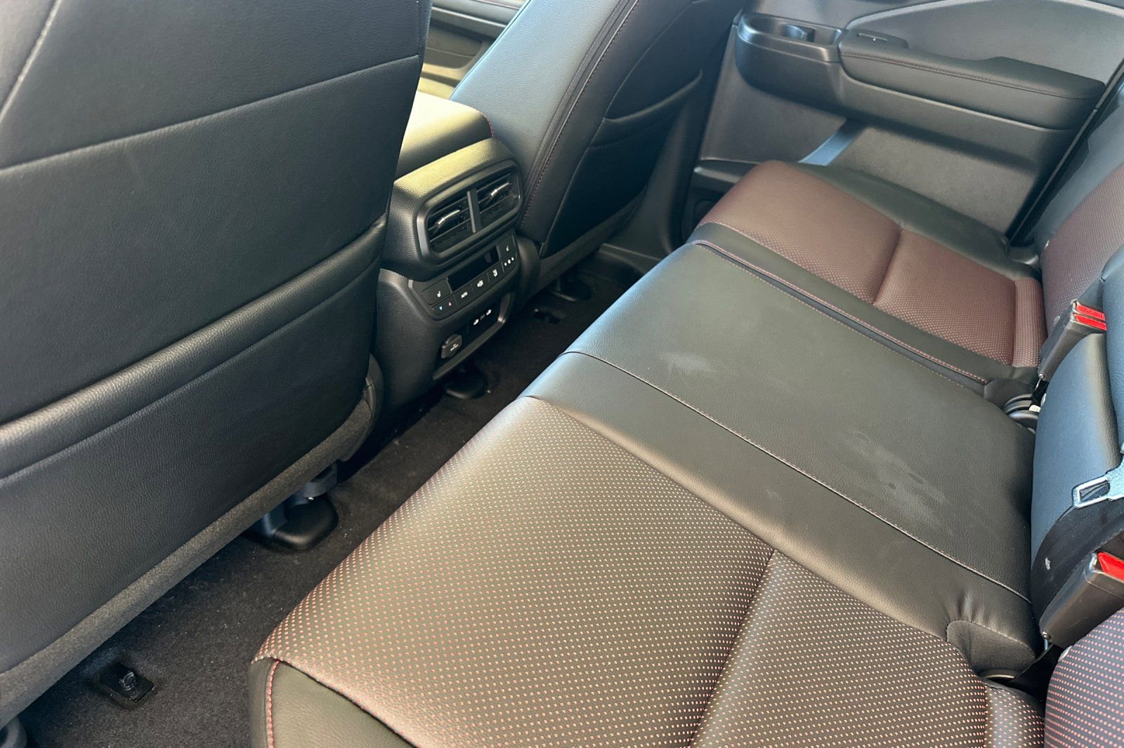 New 2026 Honda Ridgeline Black Edition image 13