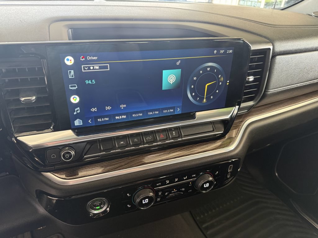 Used 2022 Chevrolet Silverado 1500 LT AWD/4WD image 42