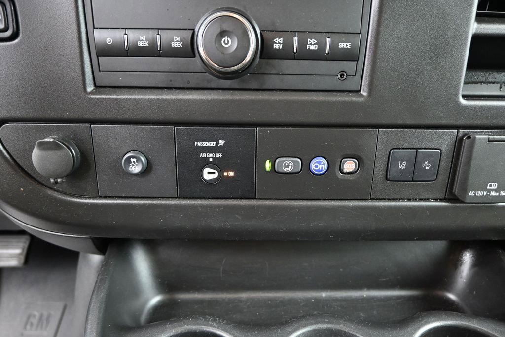 Used 2023 Chevrolet Express 3500 LT w/ LT Preferred Equipment Group RWD image 9
