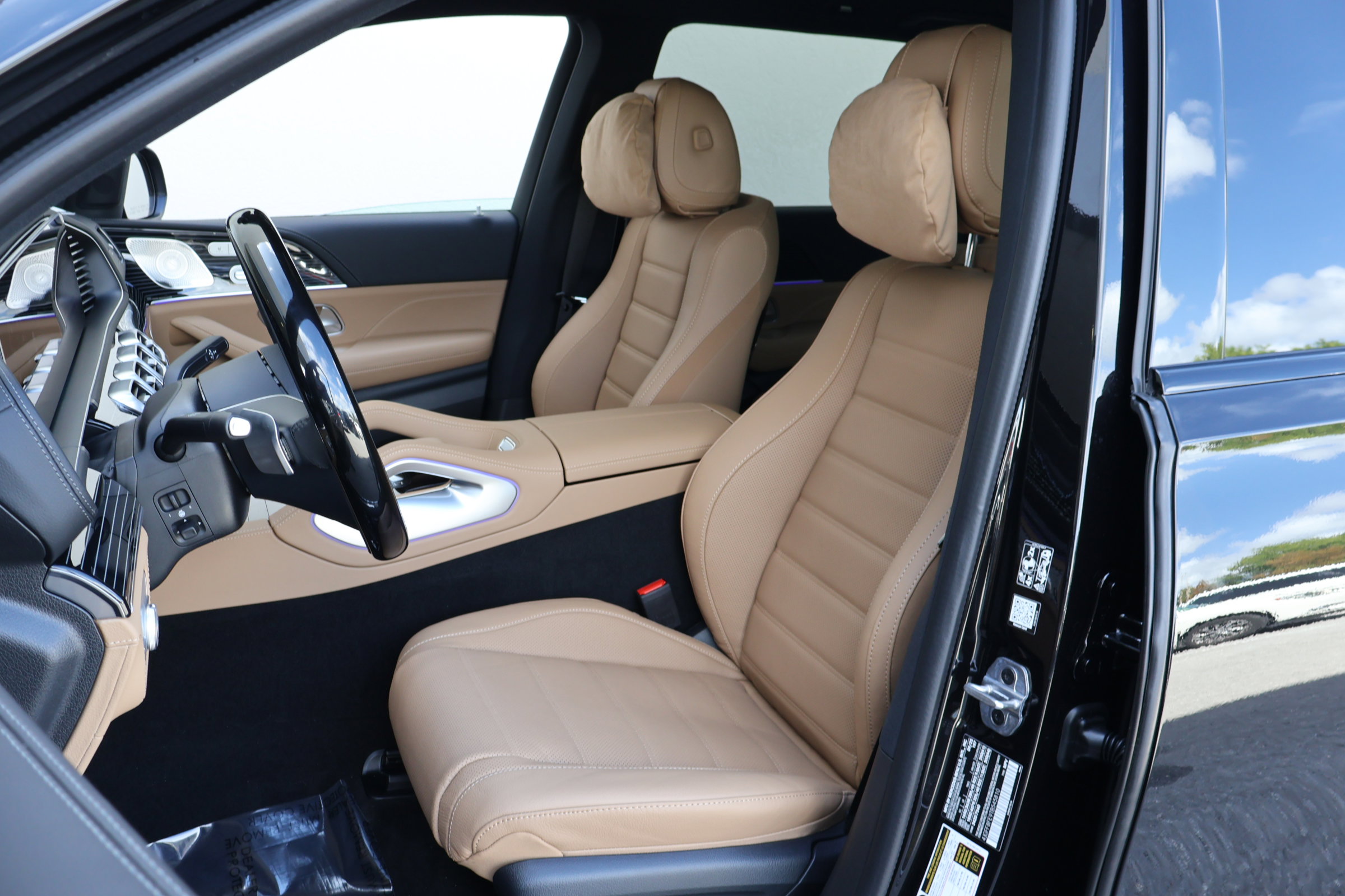 New 2026 Mercedes-Benz GLS 580 4MATIC image 15
