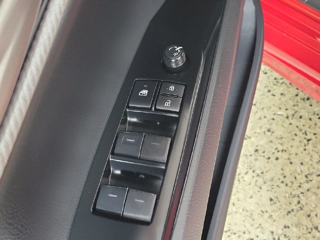 Used 2026 Toyota Camry SE FWD image 22
