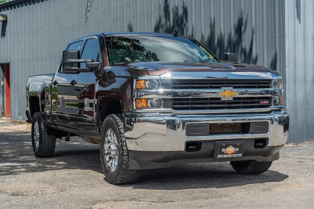 Used 2016 Chevrolet Silverado 2500 LT w/ LT Convenience Package AWD/4WD image 8