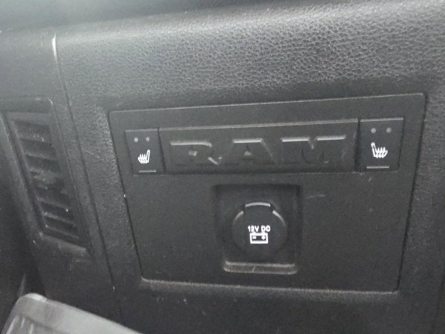 Used 2018 RAM 2500 Laramie w/ Convenience Group image 17