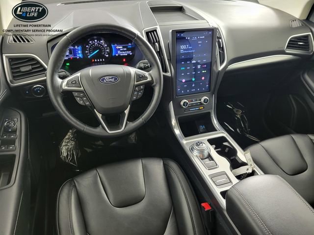 Used 2022 Ford Edge Titanium AWD/4WD image 32
