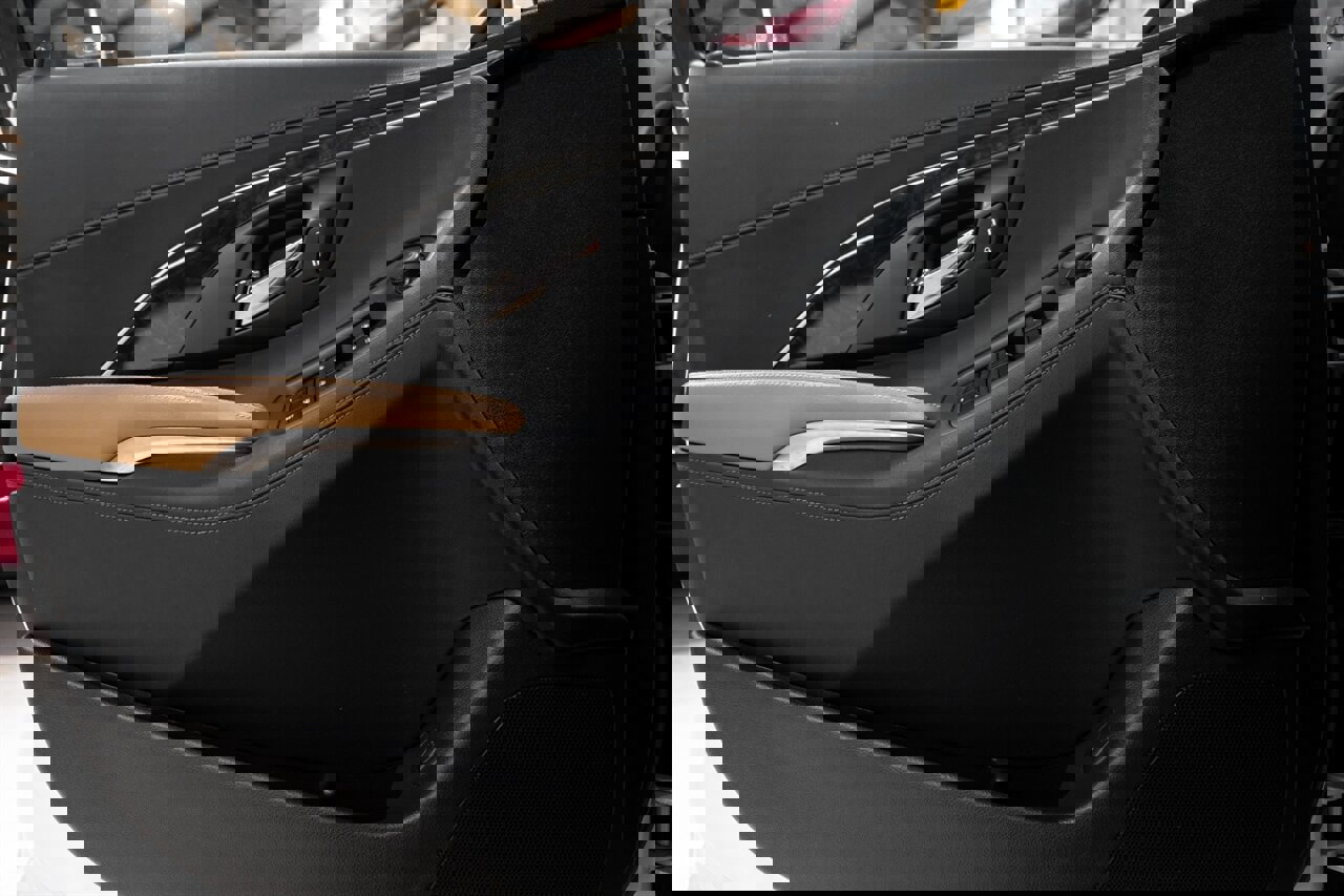 Used 2016 Buick LaCrosse Sport Touring image 14