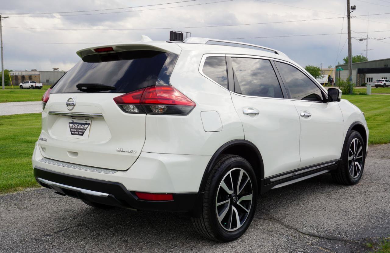 Used 2017 Nissan Rogue SL w/ SL Premium Package AWD/4WD image 22
