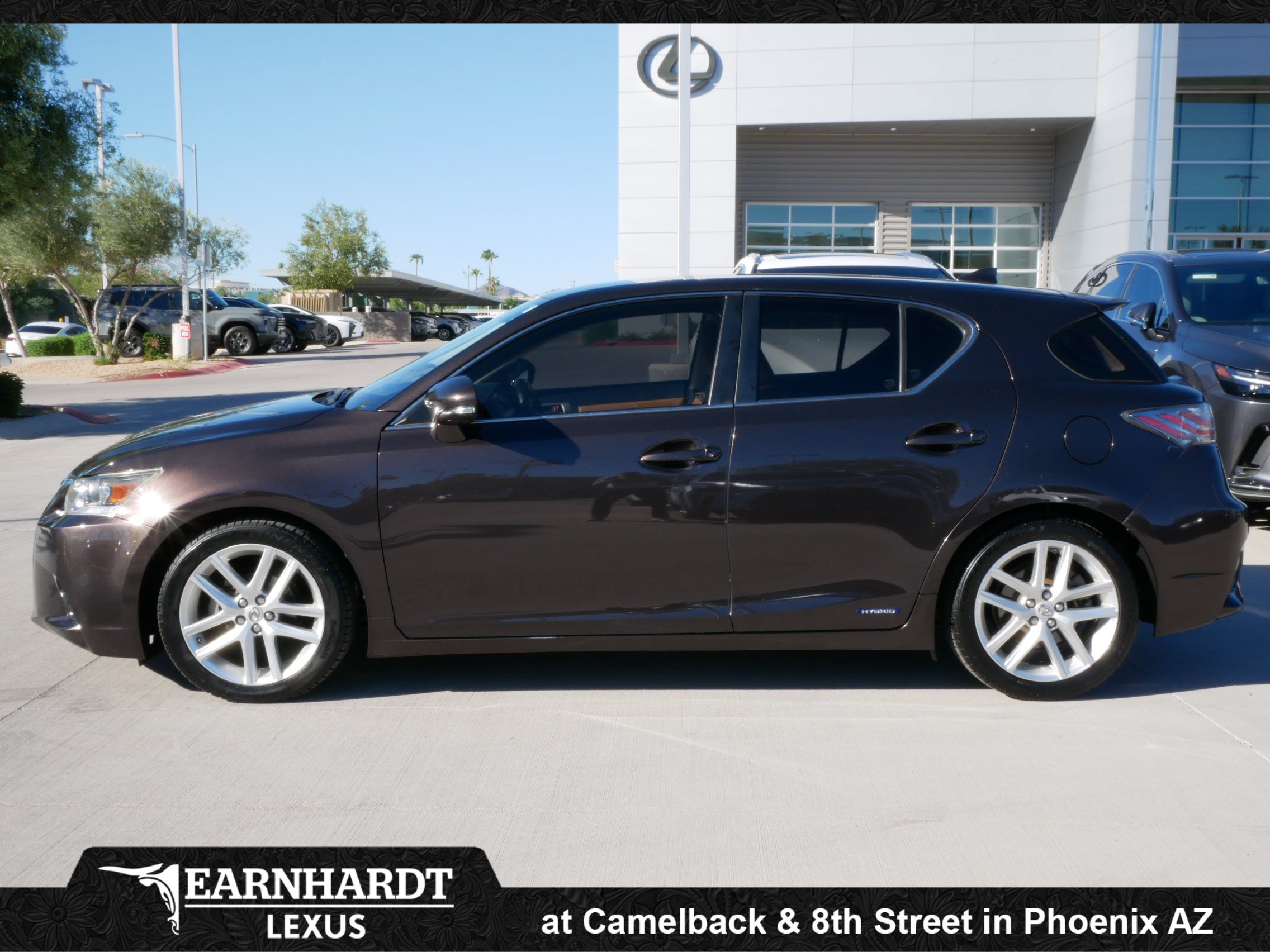 Used 2016 Lexus CT 200h w/ Accessory Package 2 FWD image 3