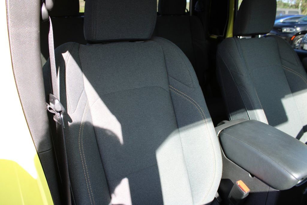 Used 2024 Jeep Gladiator Sport image 25