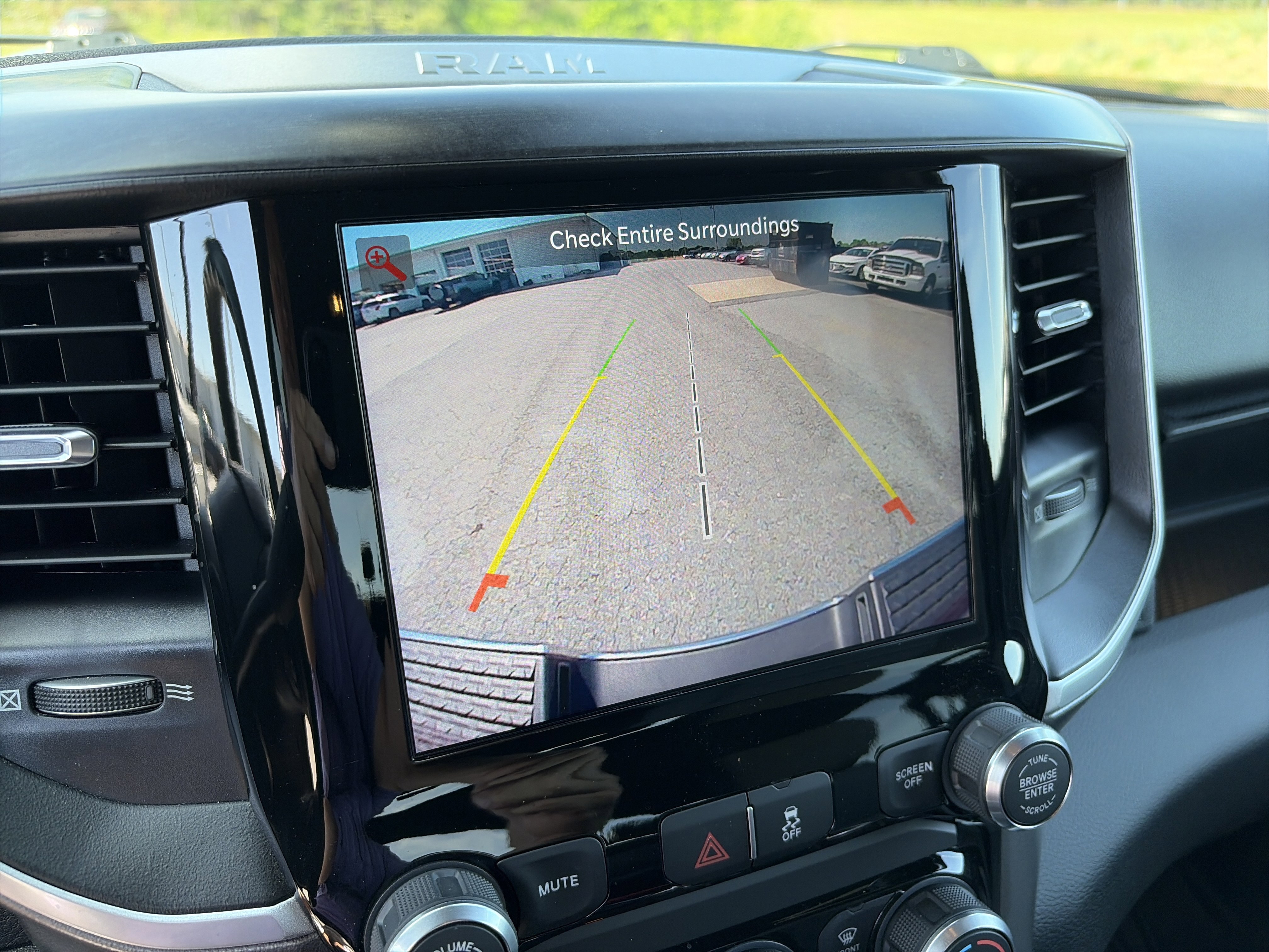 Used 2023 RAM 2500 Big Horn w/ Level 1 Equipment Group image 26