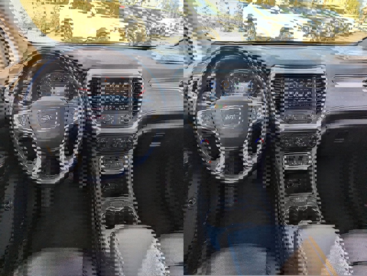 Used 2023 GMC Acadia SLT image 10