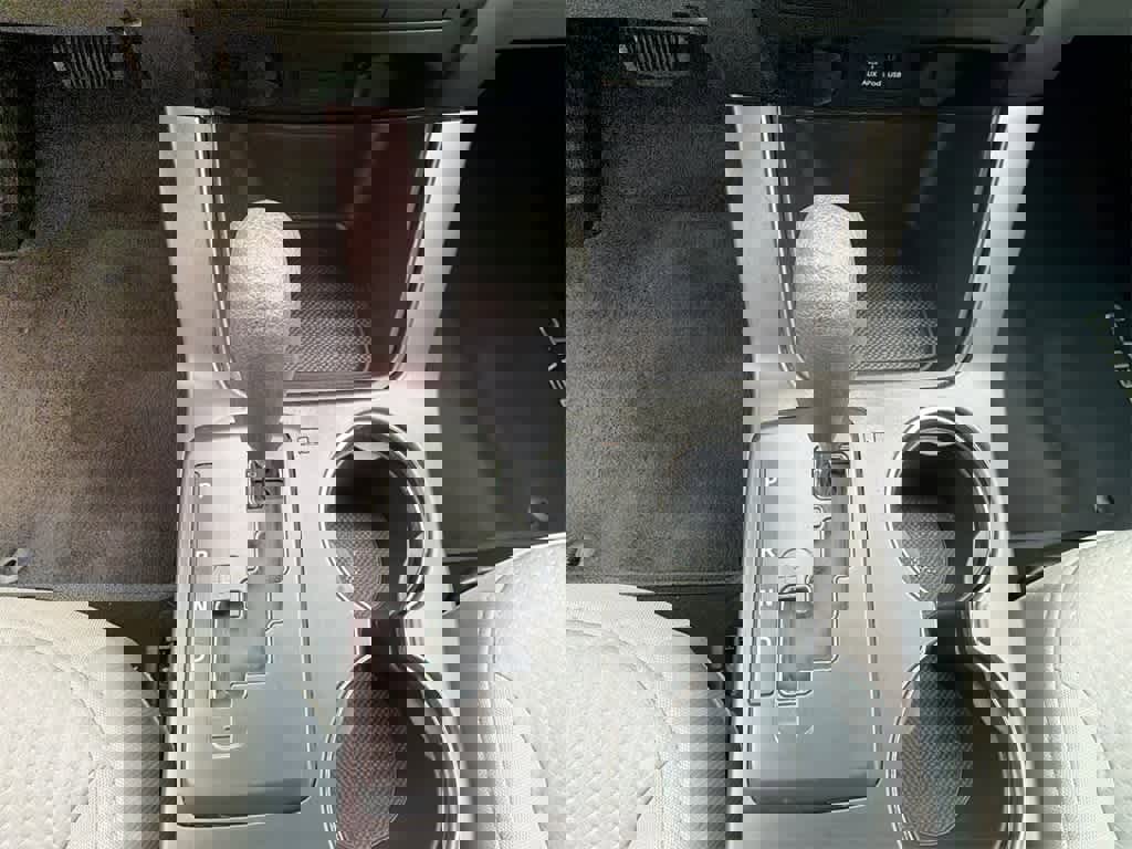 Used 2013 Kia Sorento LX w/ Value Pkg image 29