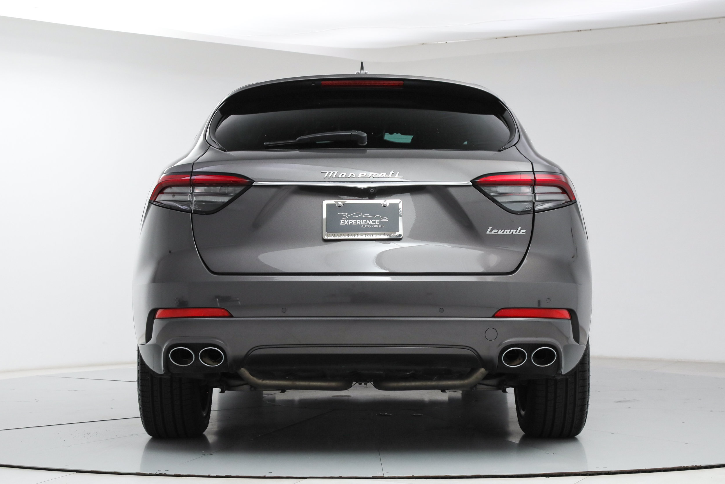 Certified 2023 Maserati Levante GT AWD/4WD image 4