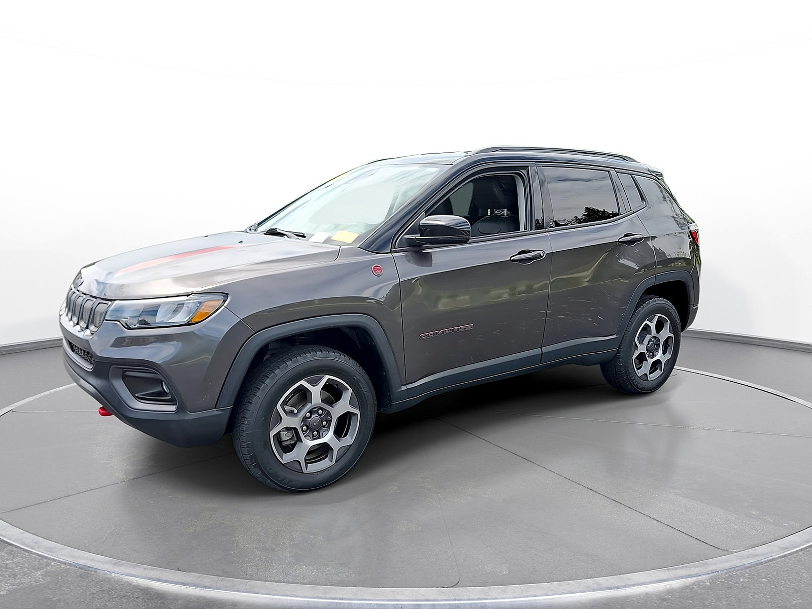 Used 2022 Jeep Compass Trailhawk w/ Trailhawk Convenience Group AWD/4WD image 4