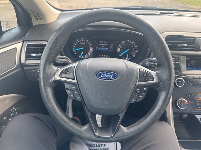 Used 2019 Ford Fusion S image 18