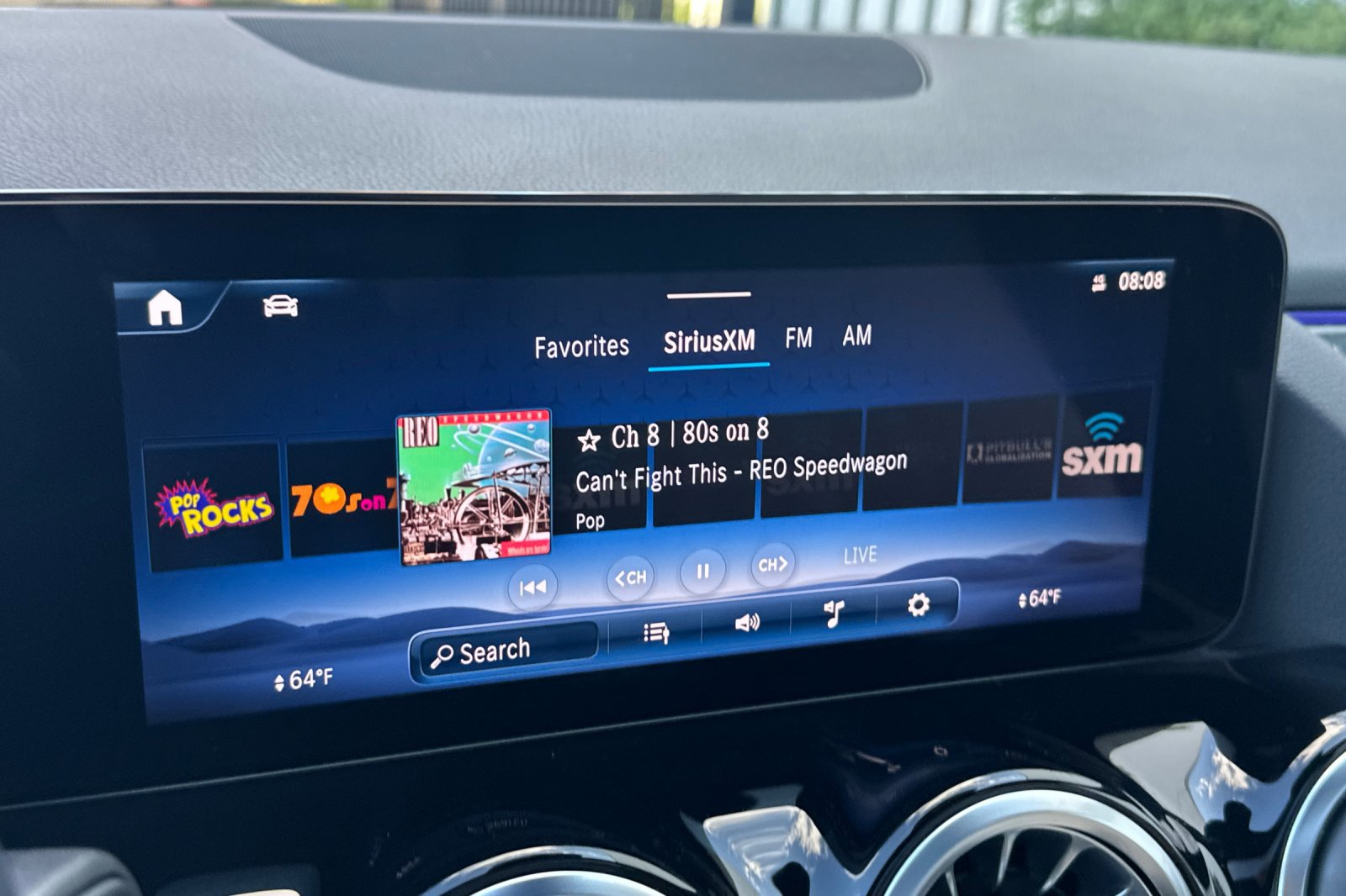 Certified 2025 Mercedes-Benz GLA 250 4MATIC image 18