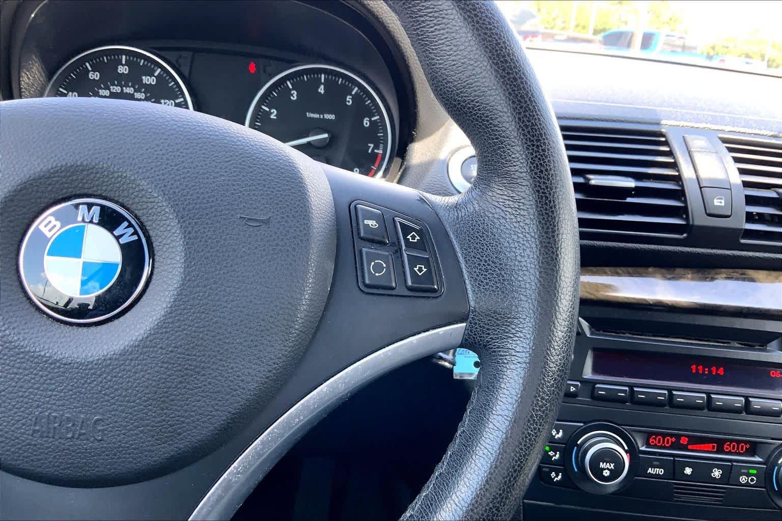 Used 2009 BMW 135i Convertible RWD image 21