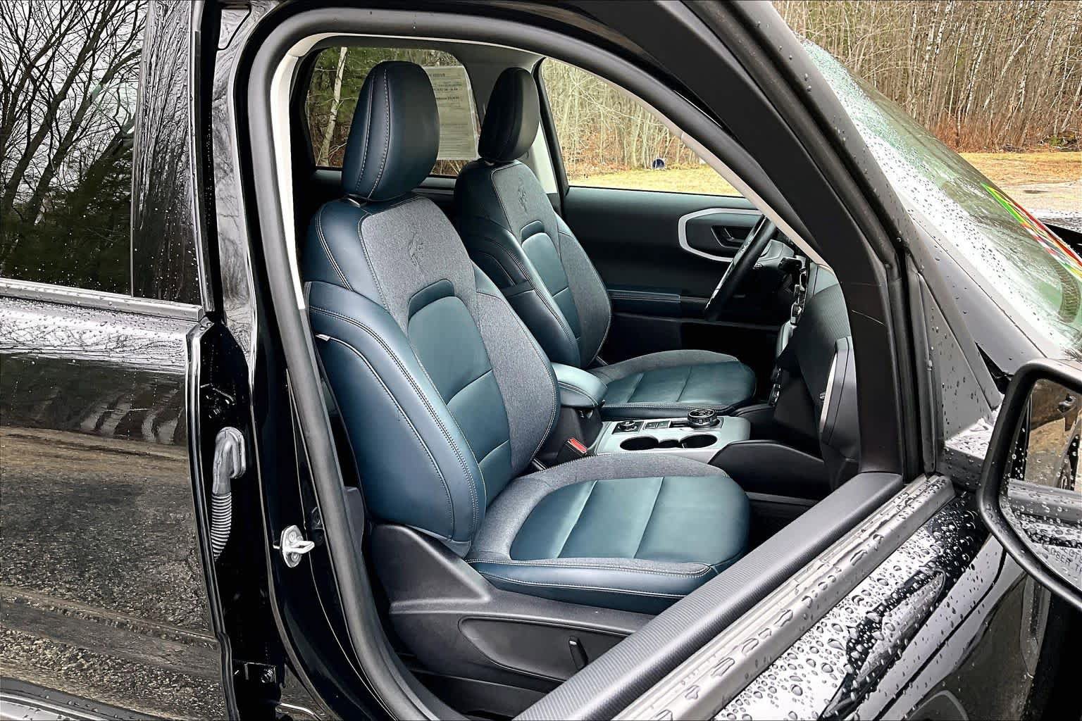 Used 2023 Ford Bronco Sport Outer Banks w/ Tech Package AWD/4WD image 8