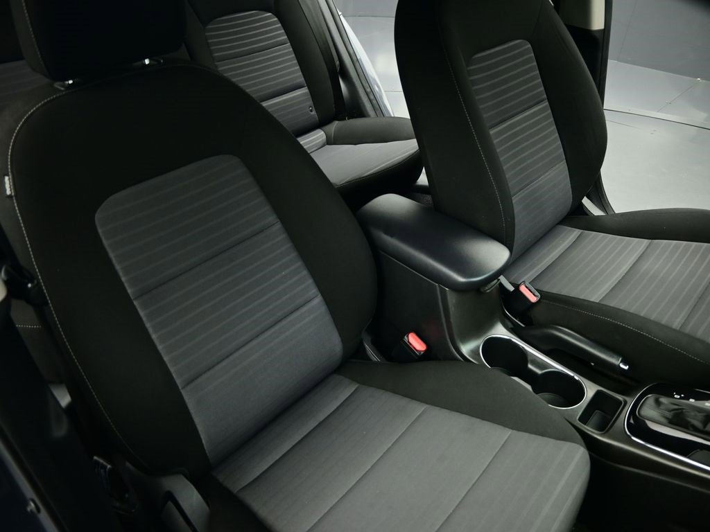 Used 2018 Kia Forte S image 29