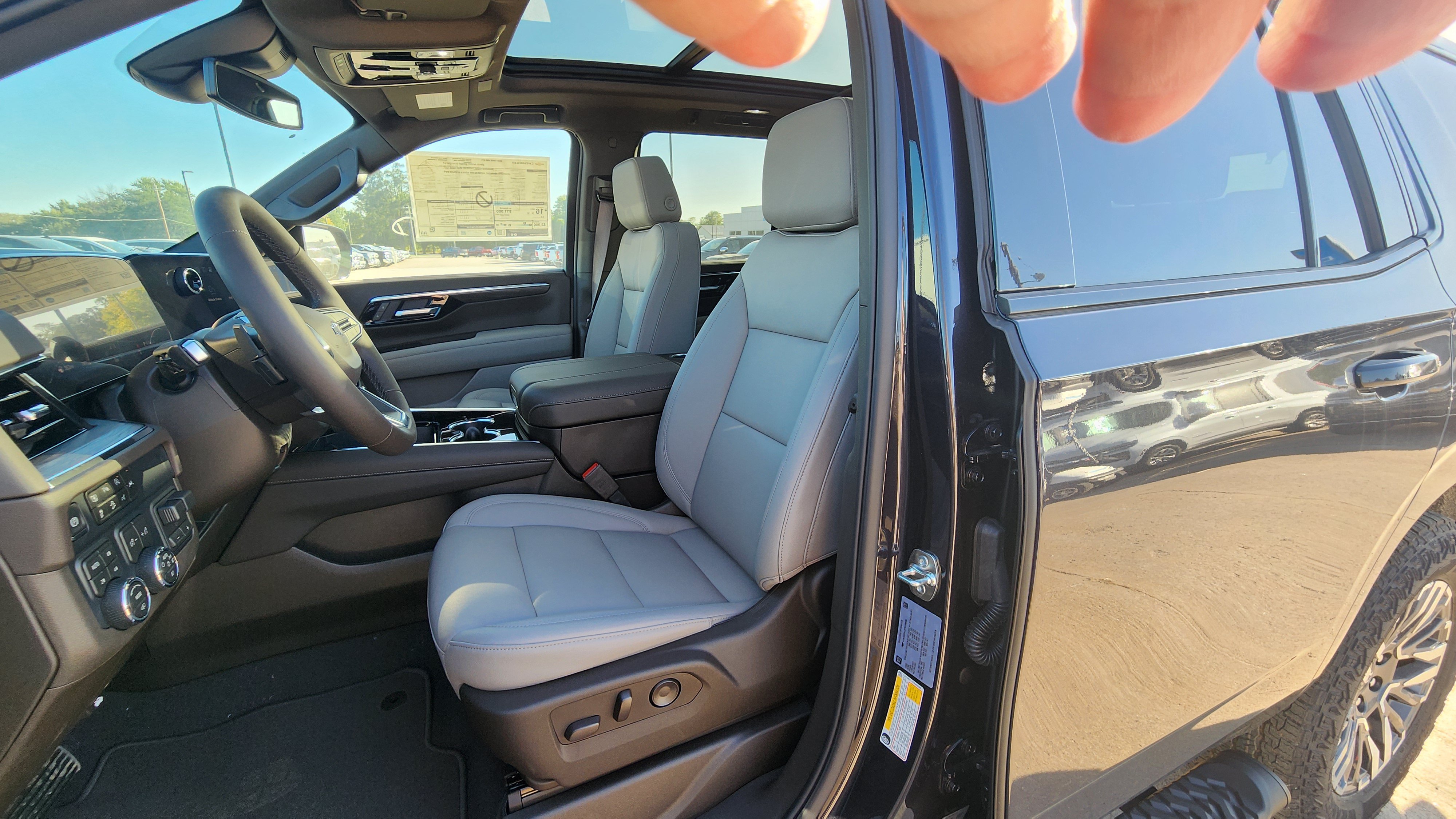 New 2026 Chevrolet Tahoe Z71 w/ Z71 Off-Road Package AWD/4WD image 11