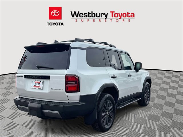 Used 2024 Toyota Land Cruiser image 7