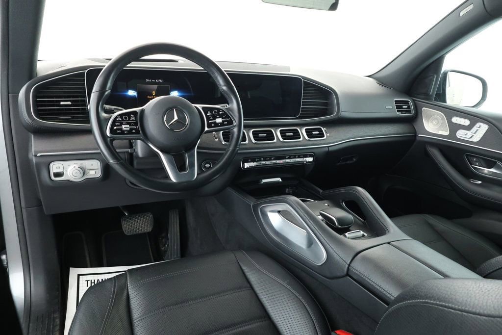 Used 2022 Mercedes-Benz GLS 450 4MATIC image 10