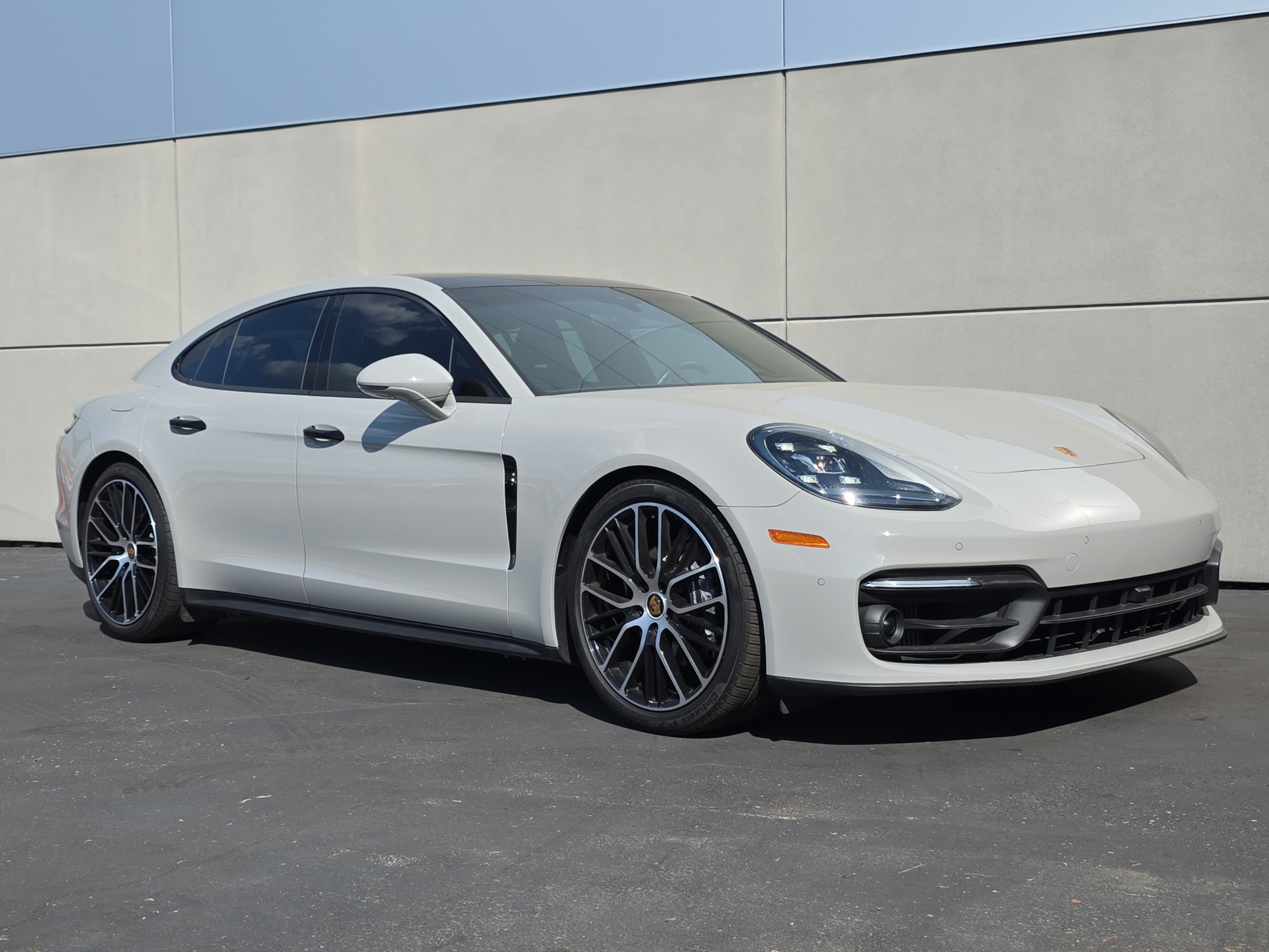 Certified 2023 Porsche Panamera image 9