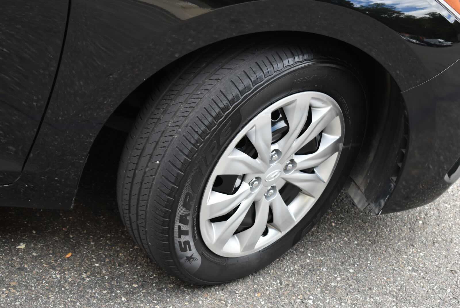 Used 2020 Hyundai Accent SE FWD image 34