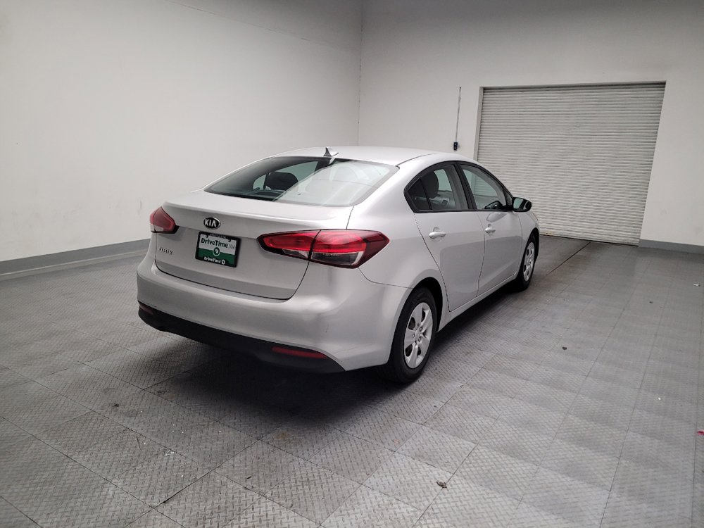 Used 2017 Kia Forte LX FWD image 9