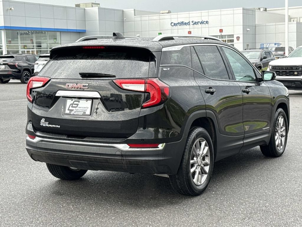 Used 2024 GMC Terrain SLT FWD image 25