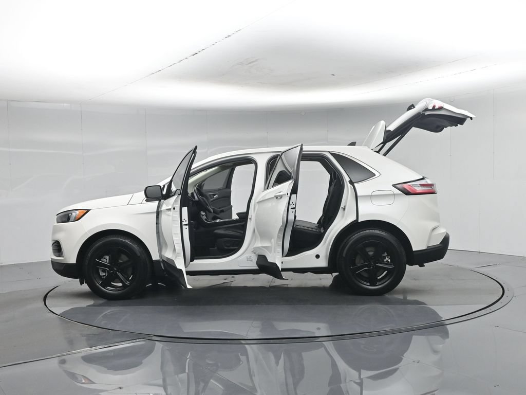 Certified 2023 Ford Edge SEL w/ Convenience Package AWD/4WD image 39