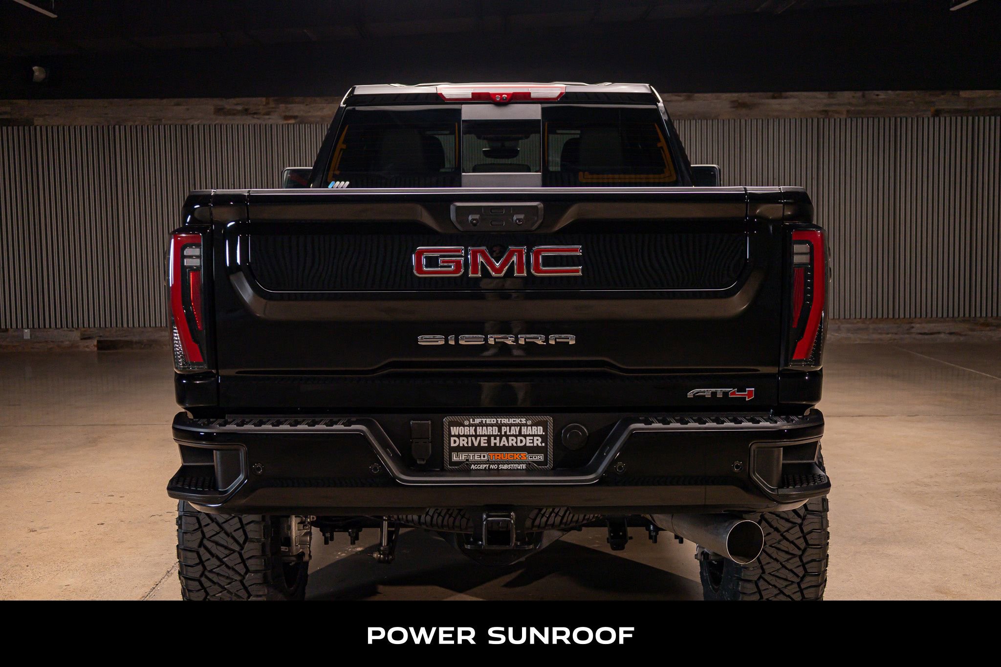 Used 2025 GMC Sierra 2500 AT4 w/ AT4 Premium Plus Package image 7