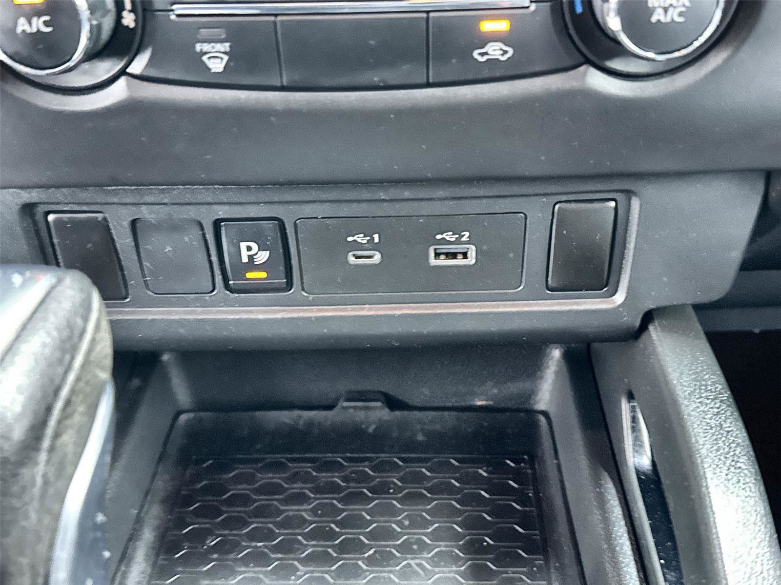 Used 2023 Nissan Frontier SV w/ Midnight Edition Package AWD/4WD image 25