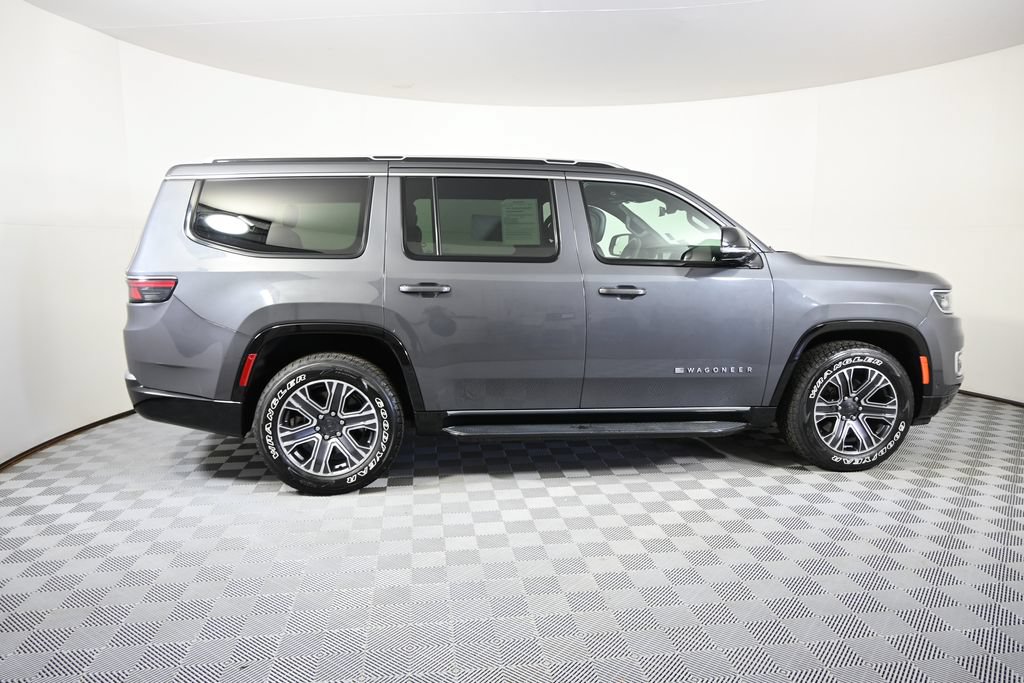 Used 2024 Jeep Wagoneer Series II w/ Flexible Seating Group AWD/4WD image 7