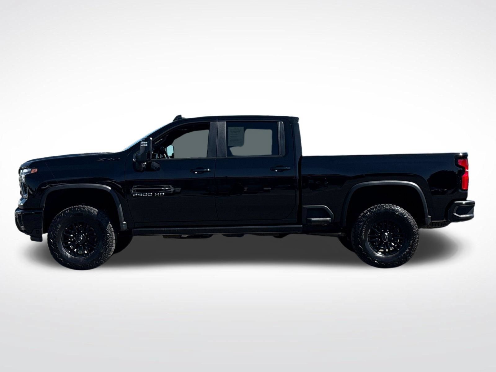 Used 2025 Chevrolet Silverado 2500 ZR2 w/ Technology Package AWD/4WD image 6