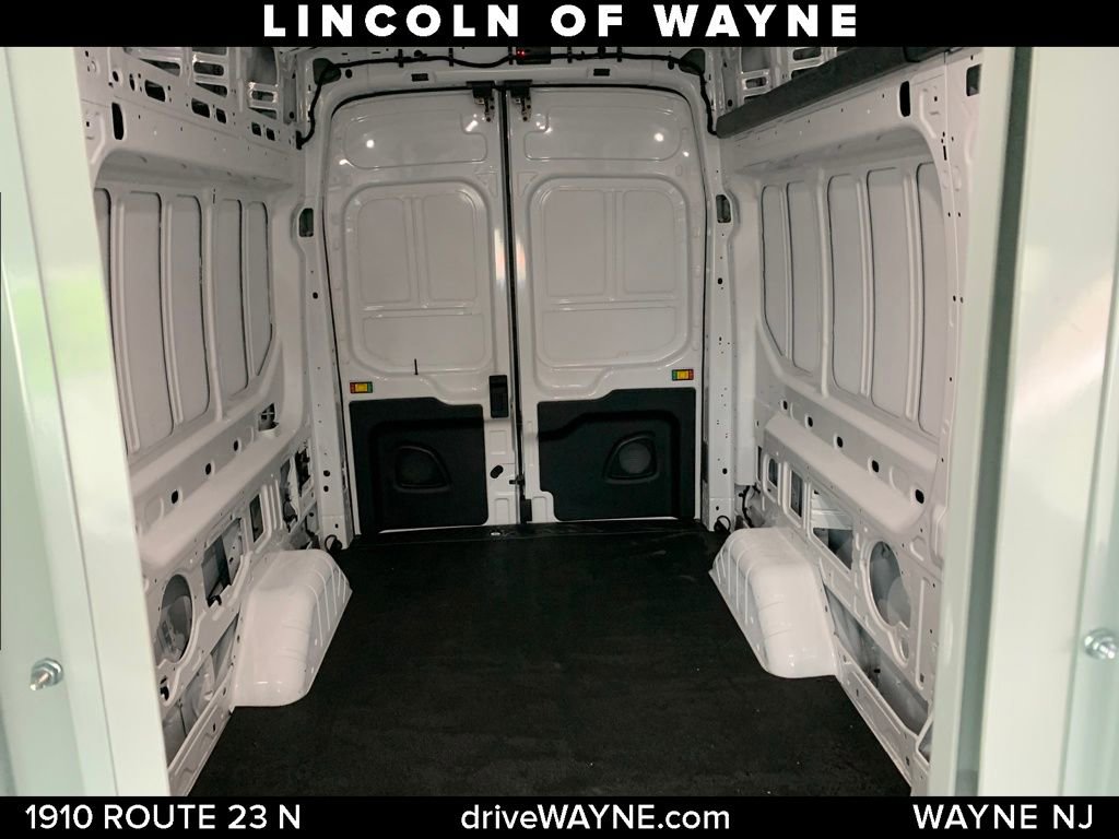 Used 2023 Ford Transit 250 148 High Roof AWD image 13