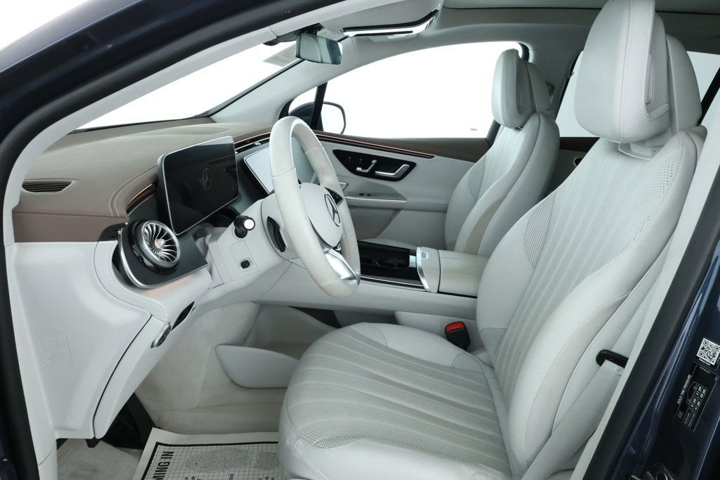 Used 2023 Mercedes-Benz EQE 500 4MATIC SUV image 18