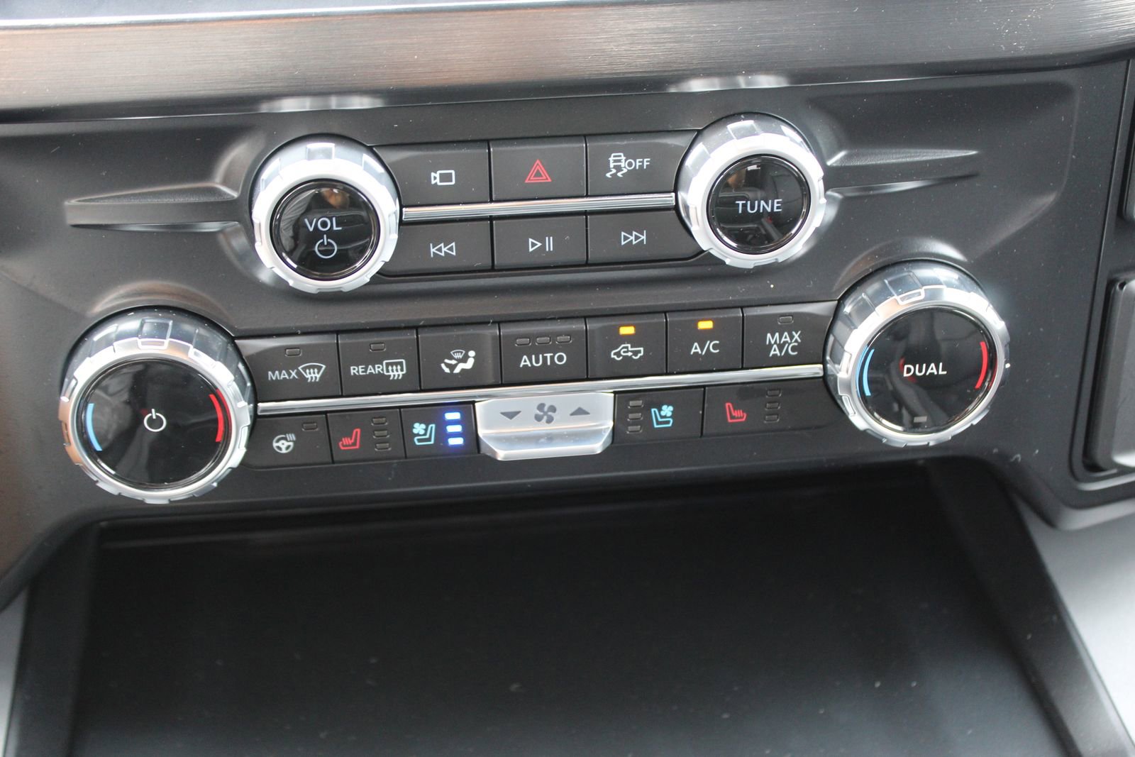 New 2026 Ford F250 Lariat w/ Tremor Off-Road Package image 30