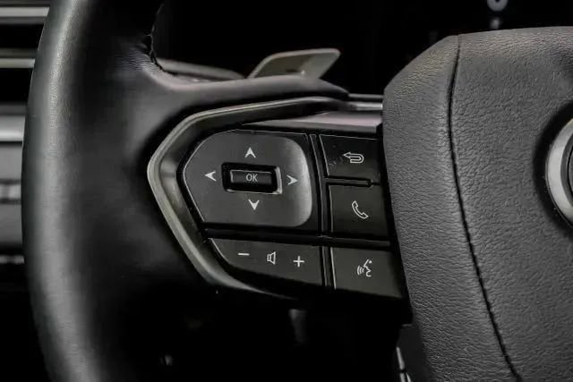 Used 2025 Lexus GX 550 image 18