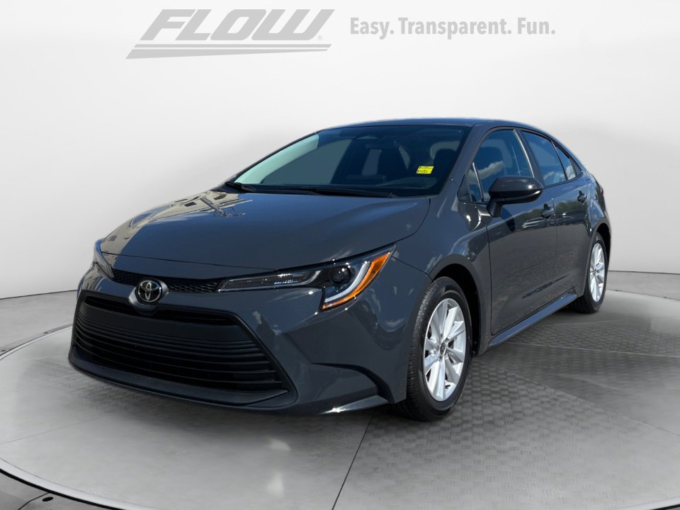 Used 2026 Toyota Corolla LE w/ LE Premium Package image 4