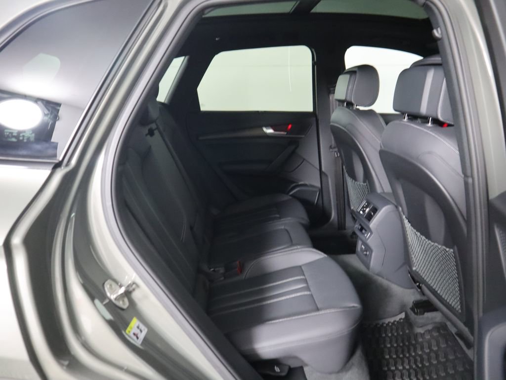 Used 2023 Audi Q5 2.0T Prestige image 23