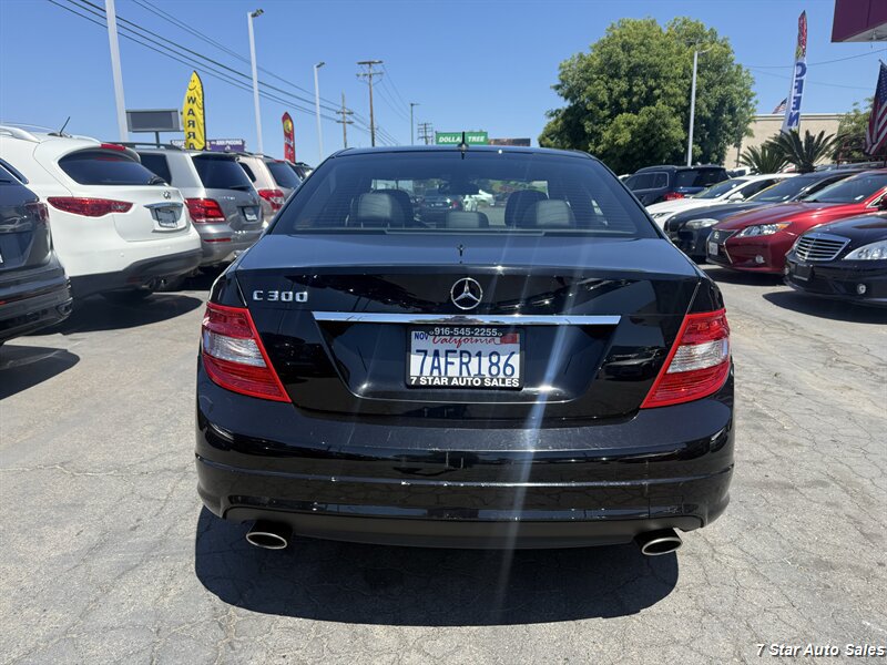 Used 2011 Mercedes-Benz C 300 Sedan image 5