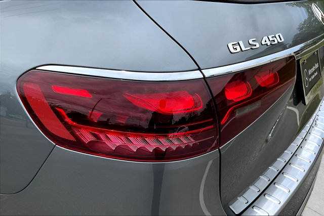 Certified 2024 Mercedes-Benz GLS 450 4MATIC image 20