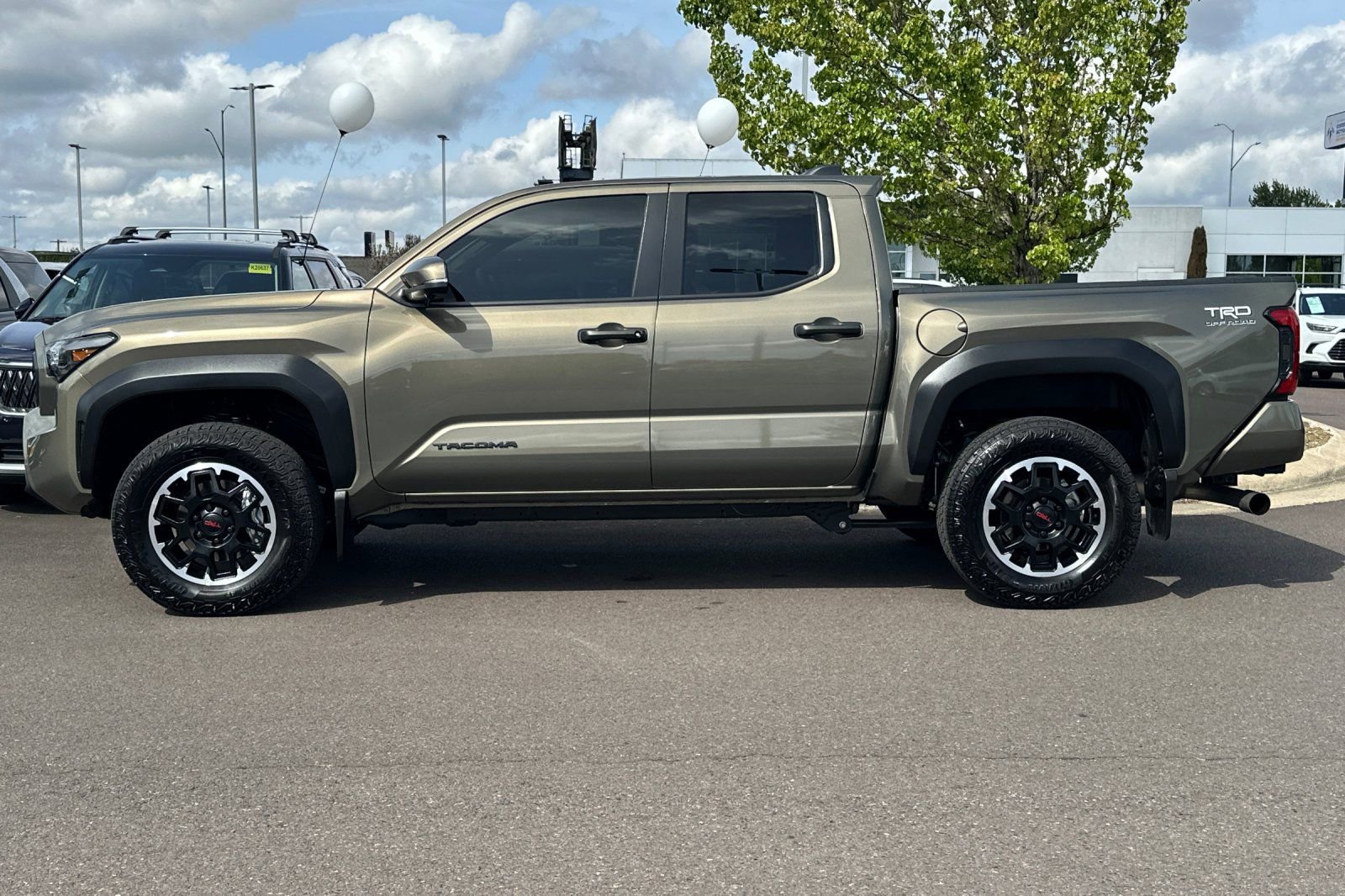 Used 2026 Toyota Tacoma TRD Off-Road w/ TRD Off Road Premium Package AWD/4WD image 7