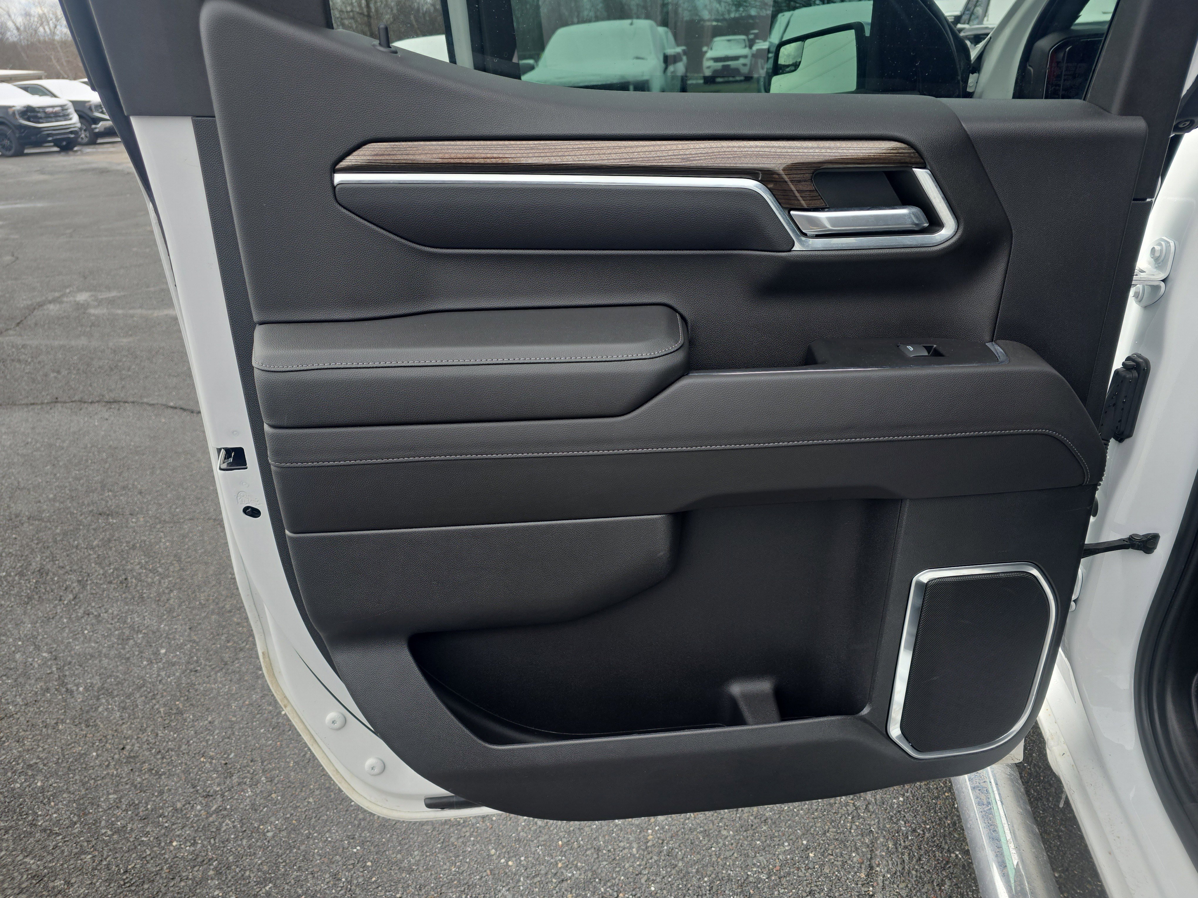 Used 2022 Chevrolet Silverado 1500 LT image 18