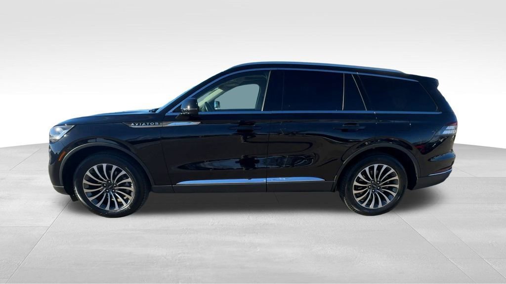 Used 2023 Lincoln Aviator Reserve image 5
