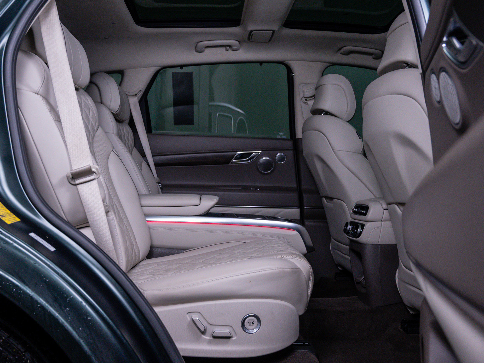 Used 2024 Genesis GV80 3.5T Prestige Signature image 12