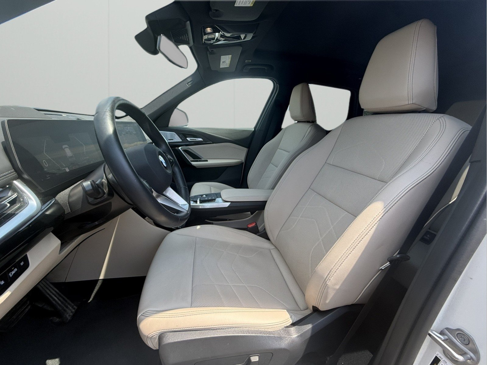 Used 2023 BMW X1 xDrive28i w/ Premium Package AWD/4WD image 10